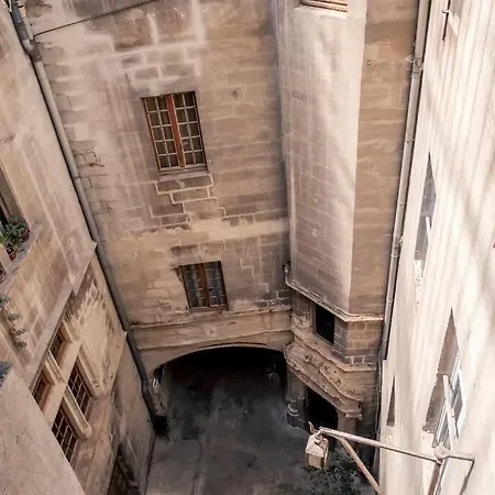 Noa - Mont Piete Intramuros - * Avignon